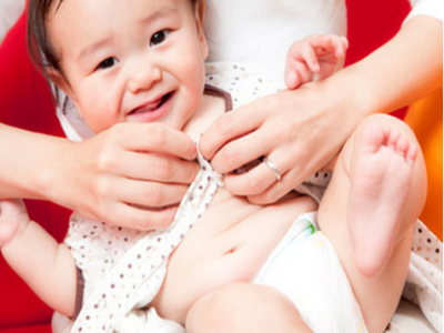 這才是寶寶手涼的真正原因，不要再給寶寶瞎穿衣服了！